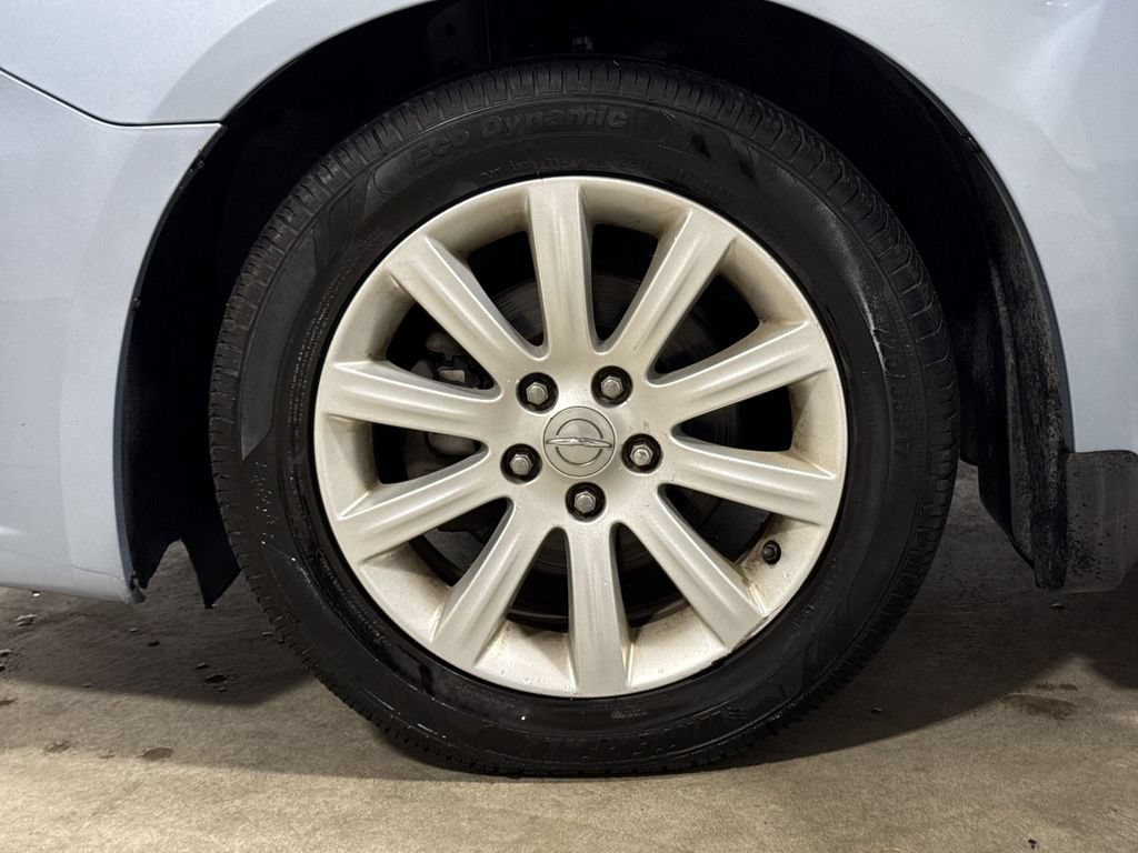 Used 2014 Chrysler 200 Limited w/ Sun/Sound Group FWD image 26