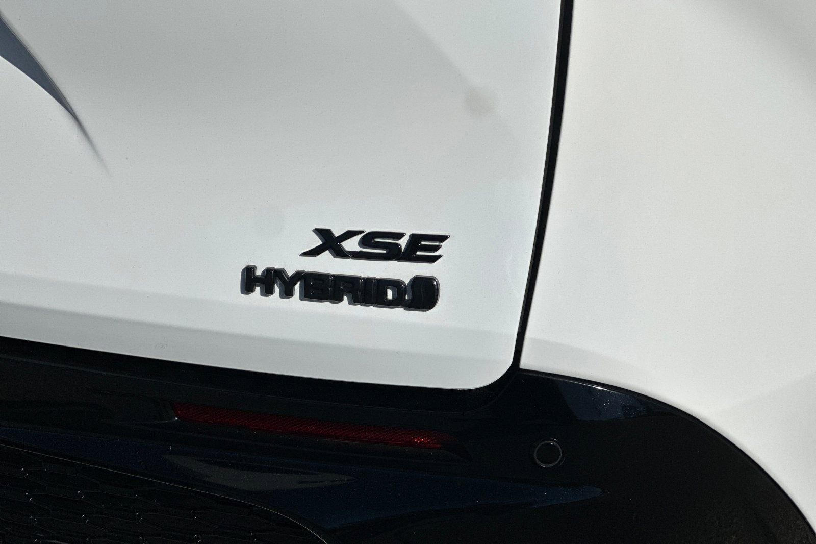 Used 2024 Toyota Sienna XSE w/ XSE Premium Package image 28