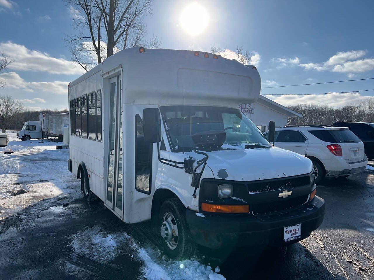 Used 2006 Chevrolet Express 3500 w/ School Bus Package RWD image 1