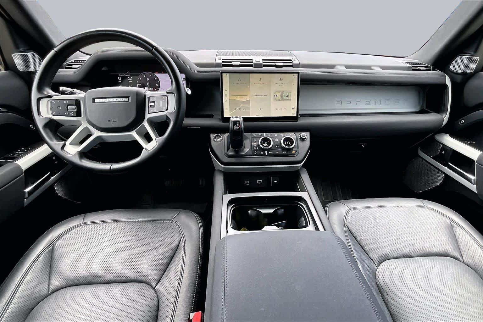 Used 2023 Land Rover Defender 130 SE AWD/4WD image 16
