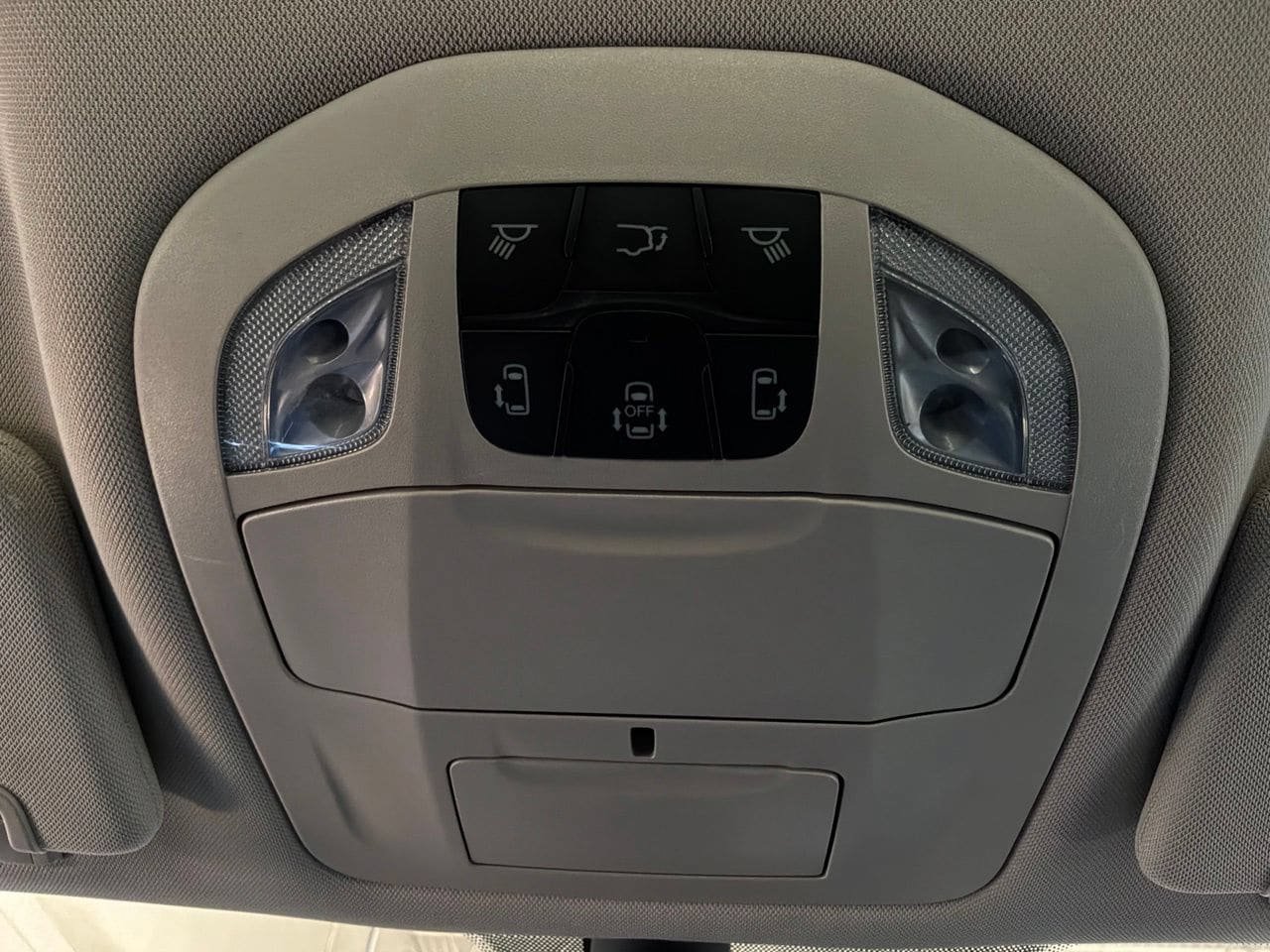 Used 2023 Chrysler Pacifica Touring-L FWD image 19