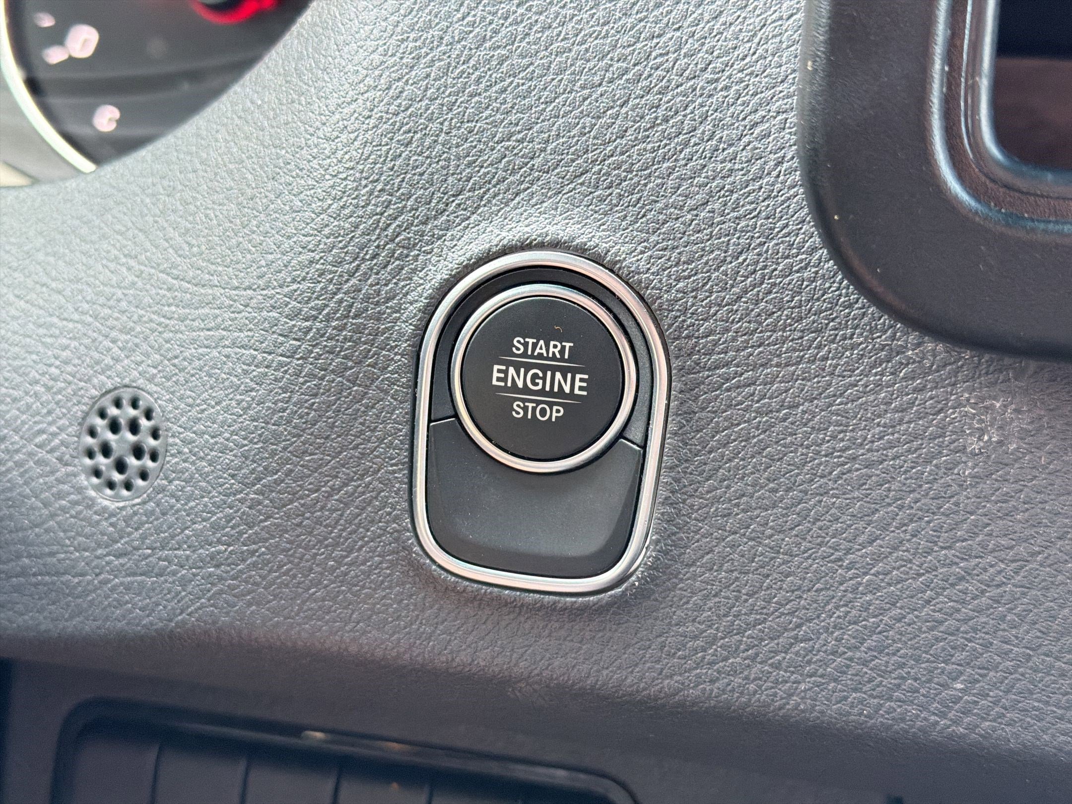 Used 2024 Mercedes-Benz Sprinter 2500 image 25