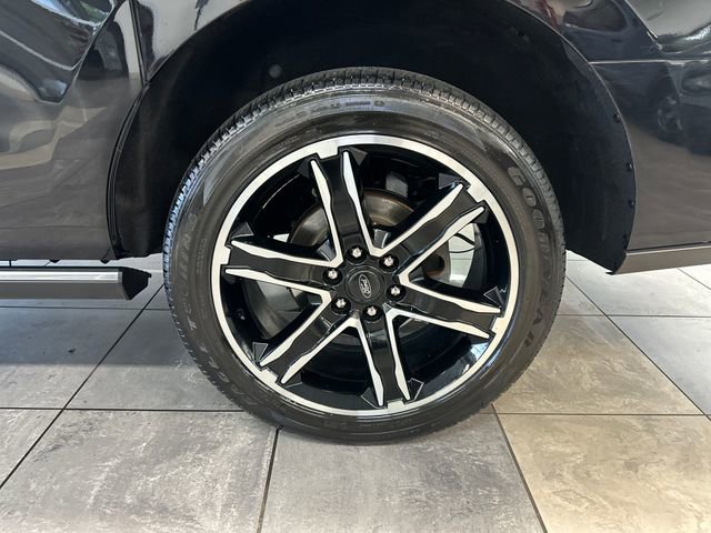 Used 2021 Ford Expedition Max Limited AWD/4WD image 9