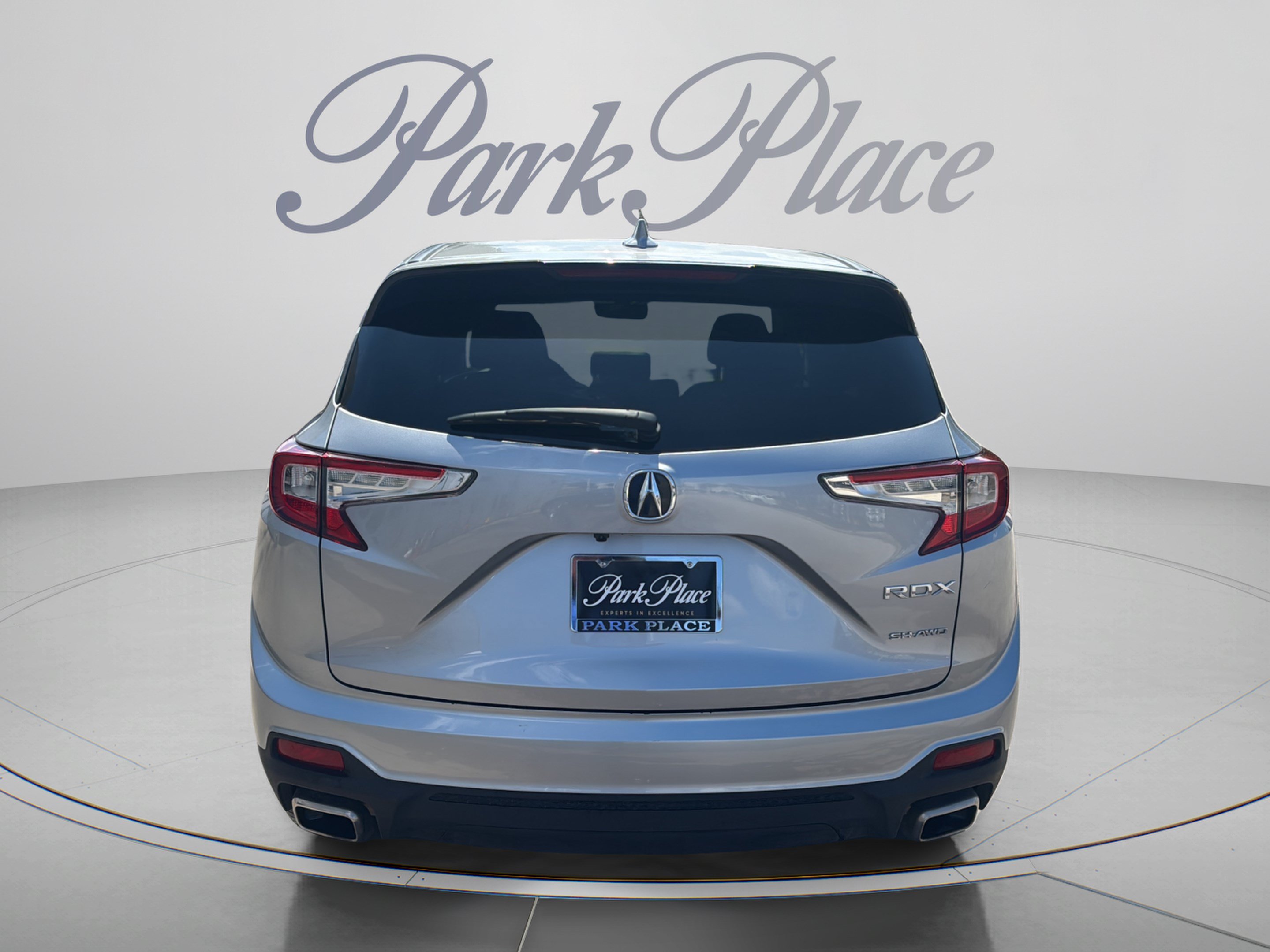 Used 2024 Acura RDX SH-AWD image 4