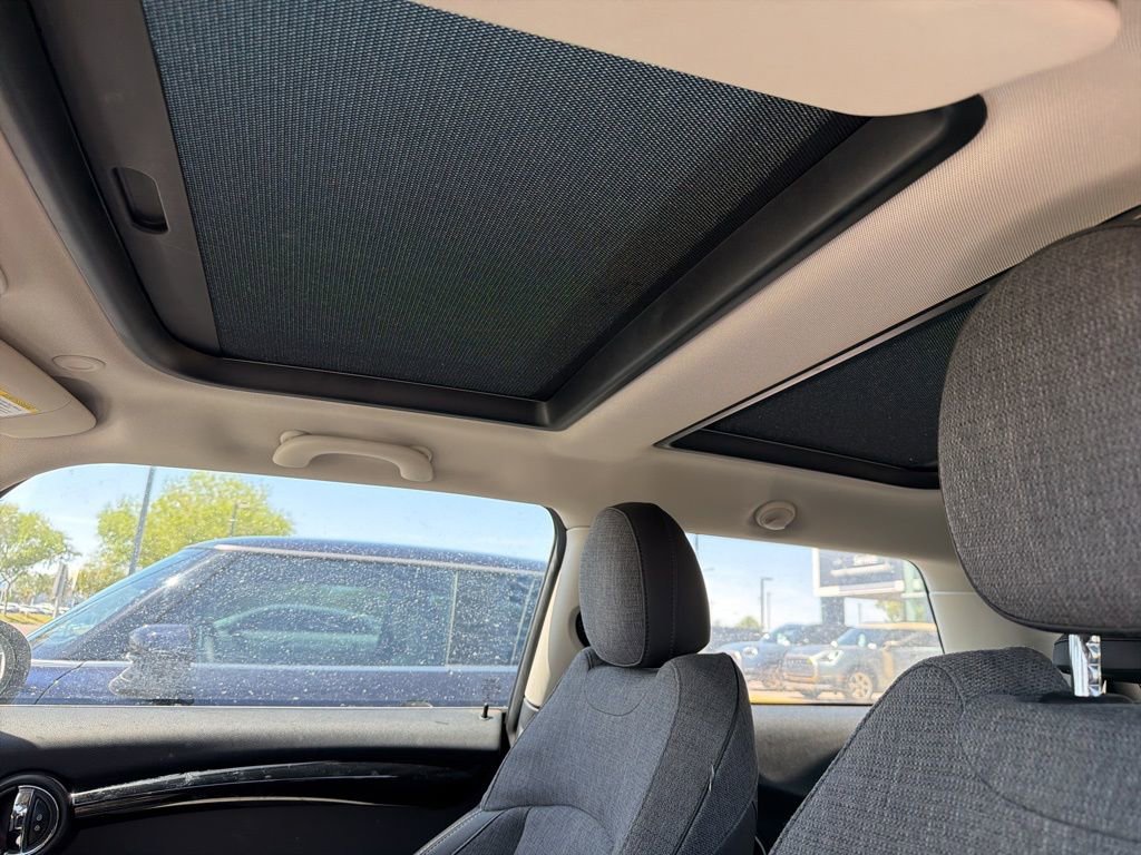 Used 2015 MINI Cooper S image 6