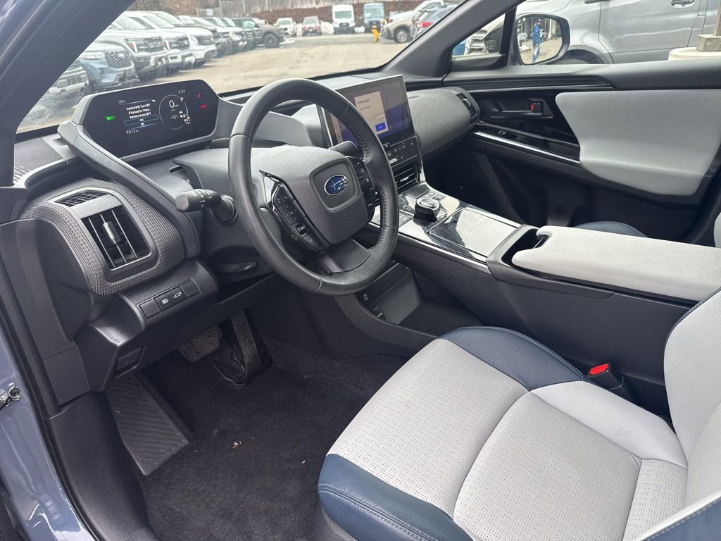 Used 2023 Subaru Solterra Limited image 17