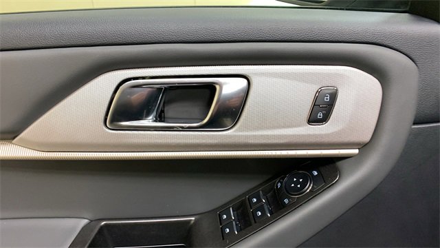 Certified 2025 Ford Explorer Active image 29
