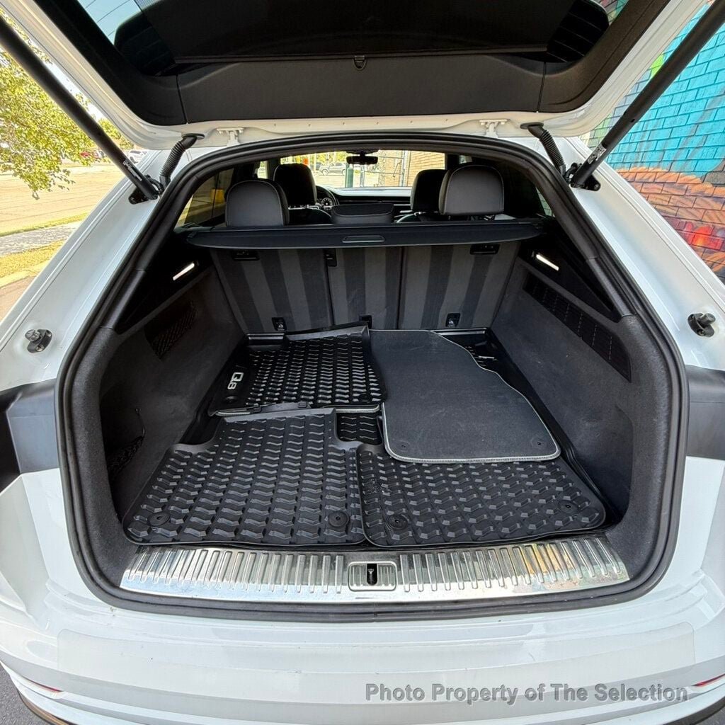 Used 2019 Audi Q8 Prestige AWD/4WD image 39