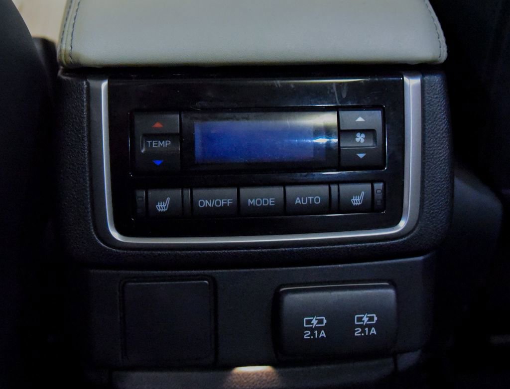 Used 2021 Subaru Ascent Limited w/ Technology Package image 33