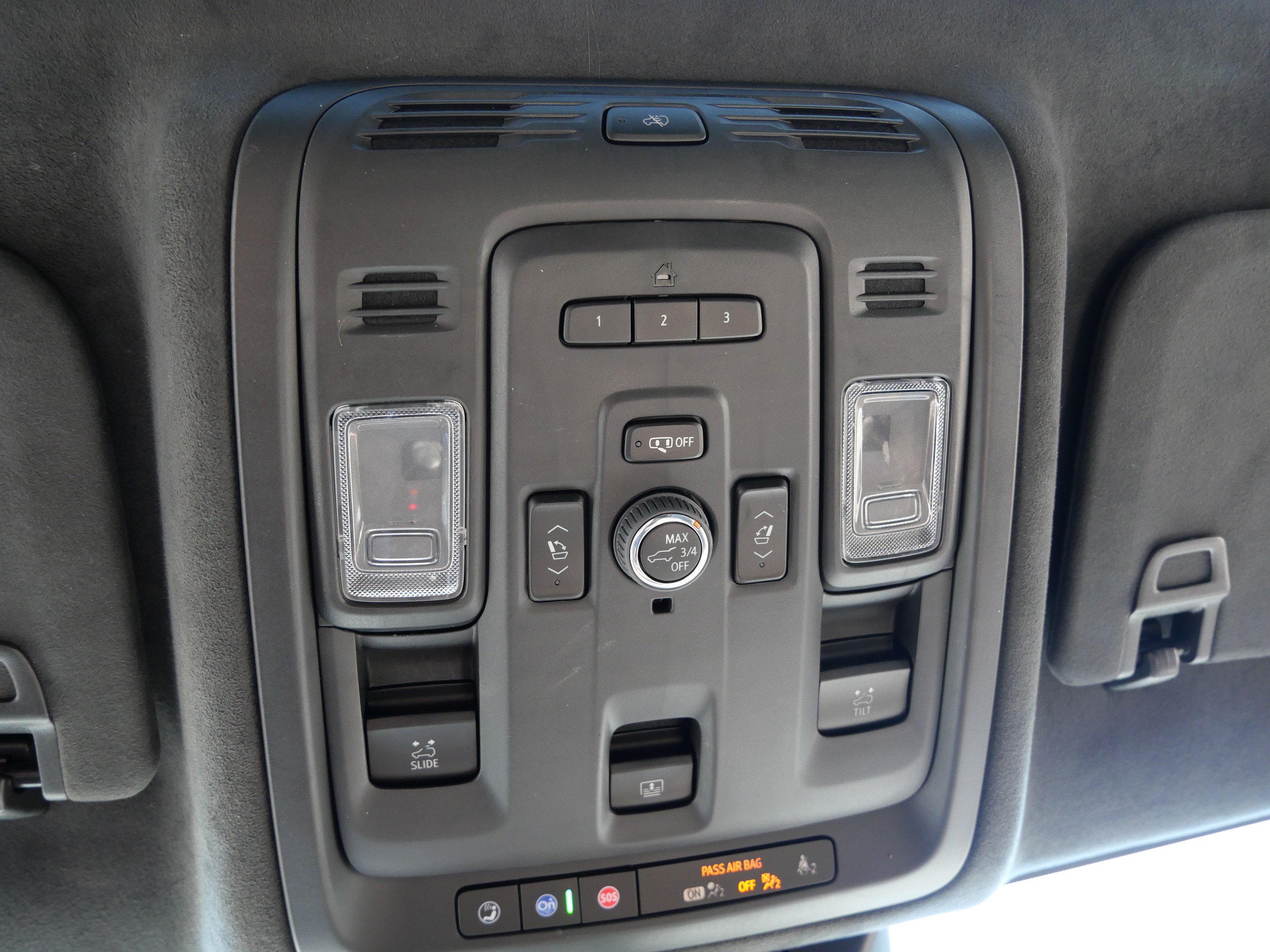 Used 2023 Cadillac Escalade ESV Sport Platinum w/ LPO, ONYX Package AWD/4WD image 35