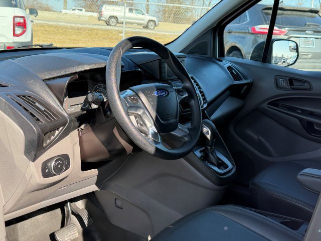 Used 2020 Ford Transit Connect XL image 11