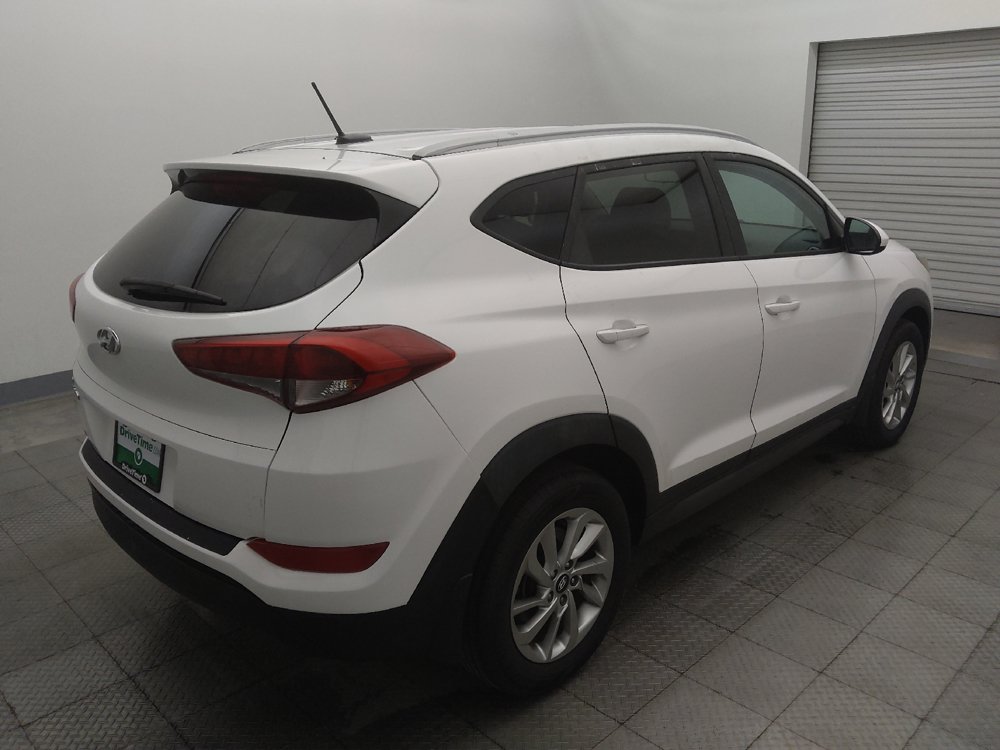 Used 2016 Hyundai Tucson SE w/ Option Group 02 FWD image 9