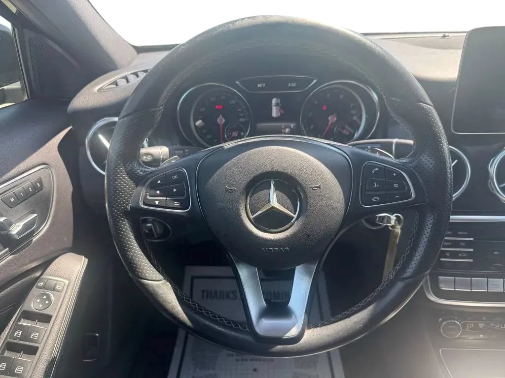 Used 2018 Mercedes-Benz GLA 250 4MATIC image 24