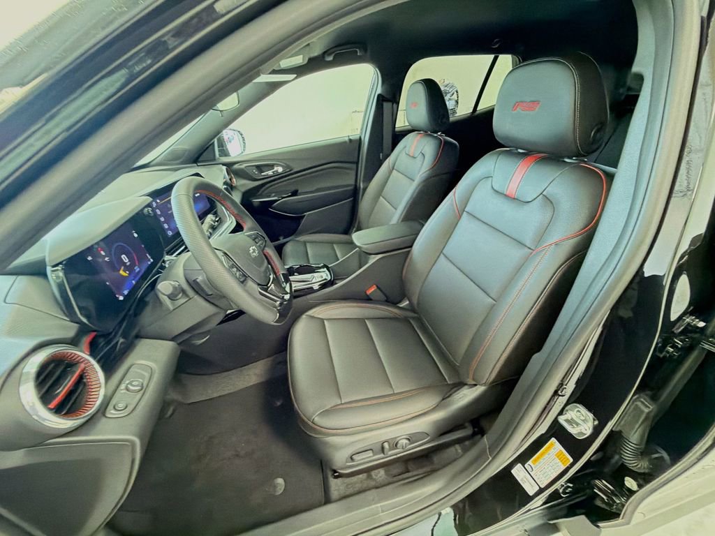 New 2026 Chevrolet Trax RS w/ Driver Confidence Package FWD image 20