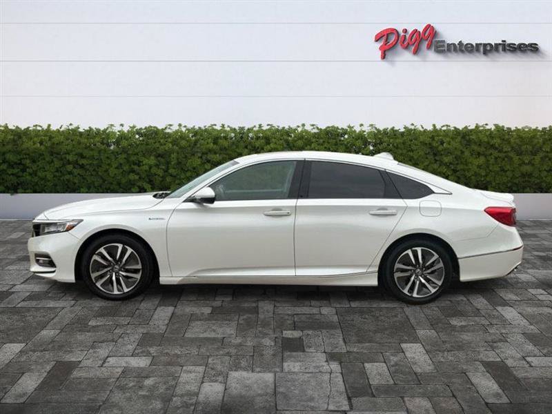 Used 2020 Honda Accord Touring image 4