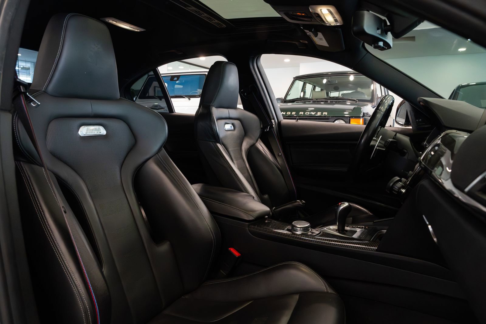 Used 2017 BMW M3 RWD image 9