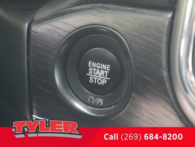 Used 2017 Jeep Grand Cherokee Summit w/ Platinum Series Group AWD/4WD image 29