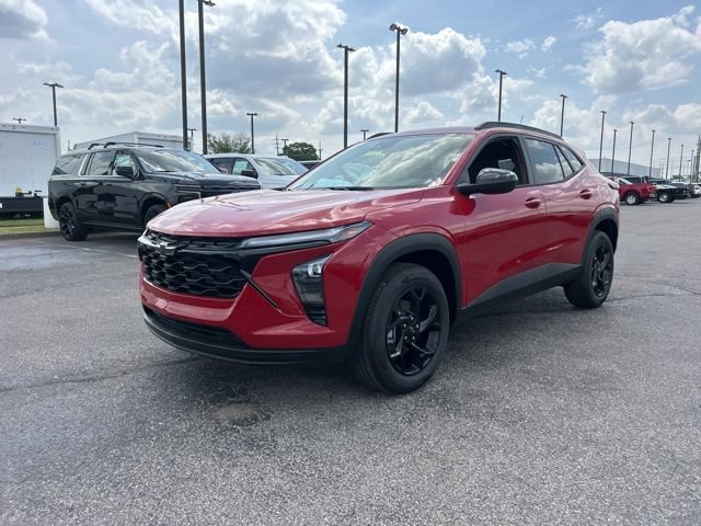 New 2026 Chevrolet Trax LT w/ Midnight Edition FWD image 7