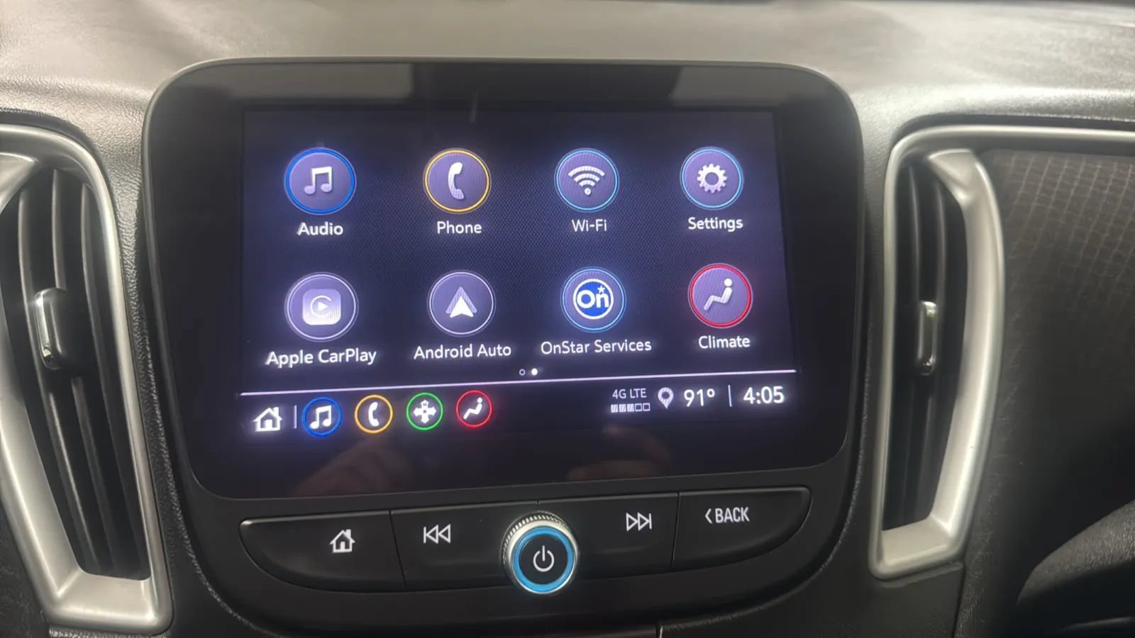 Used 2025 Chevrolet Malibu LT FWD image 13