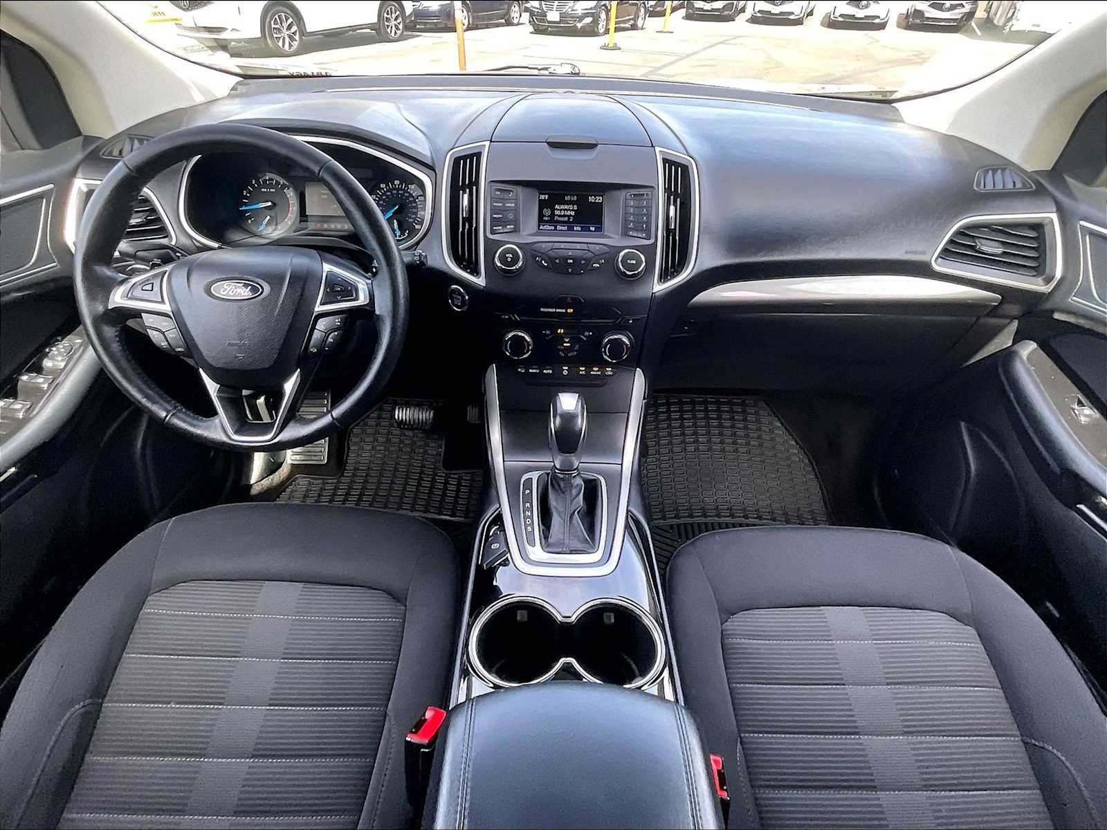 Used 2018 Ford Edge SEL FWD image 17