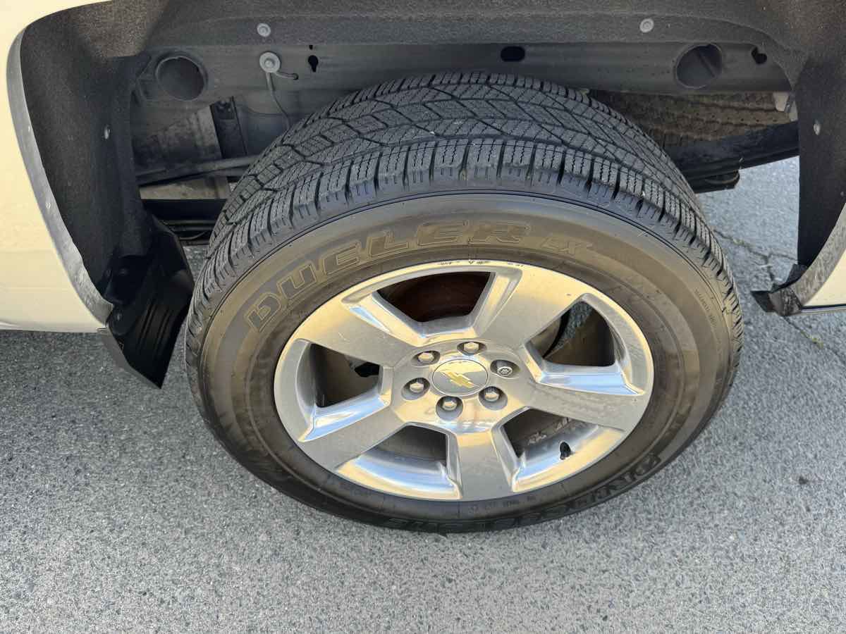Used 2017 Chevrolet Silverado 1500 LT w/ All Star Edition RWD image 33