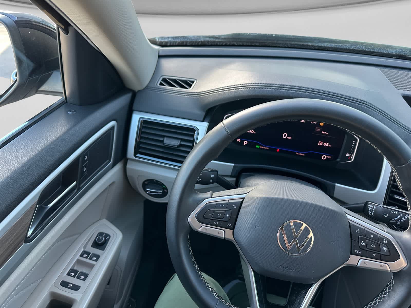 Used 2021 Volkswagen Atlas SEL AWD/4WD image 29
