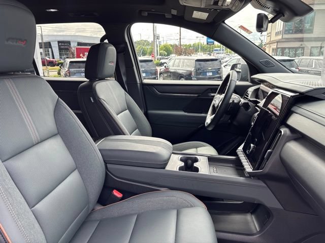 Used 2026 GMC Acadia AT4 AWD/4WD image 10