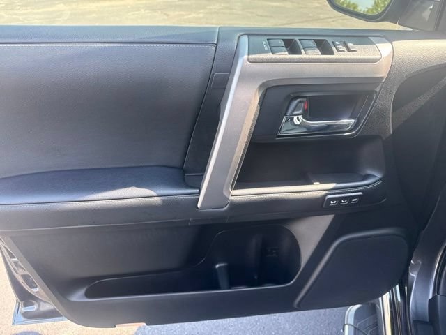 Used 2020 Toyota 4Runner Limited AWD/4WD image 26