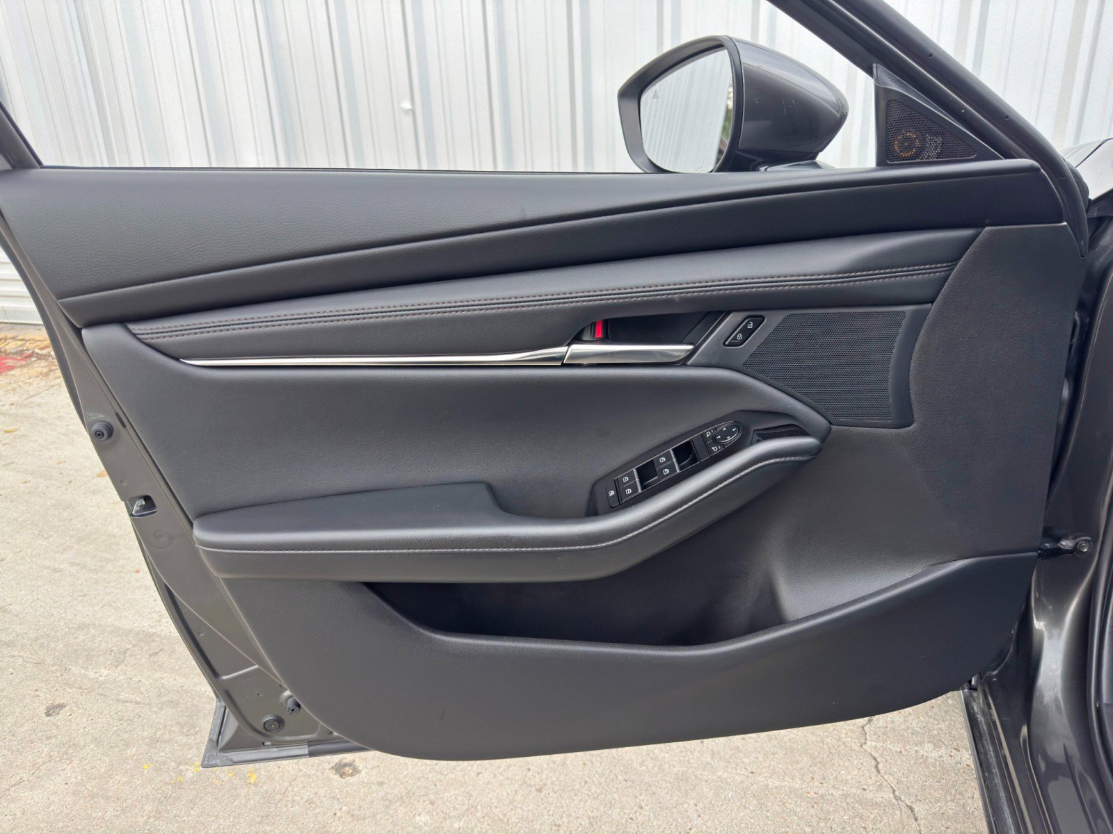 Used 2025 MAZDA MAZDA3 s image 37