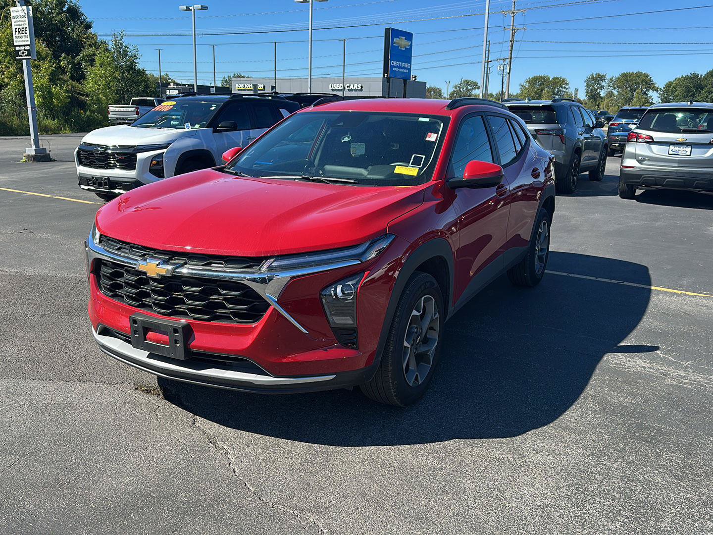 Used 2026 Chevrolet Trax LT FWD image 5