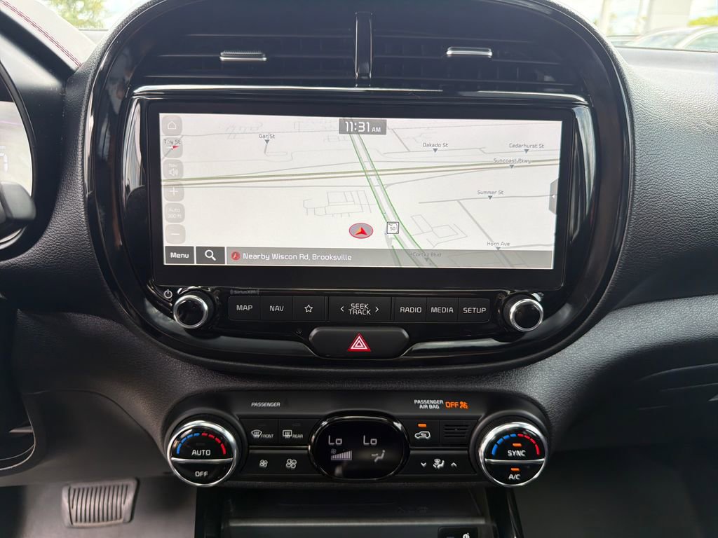 Used 2023 Kia Soul GT-Line FWD image 32