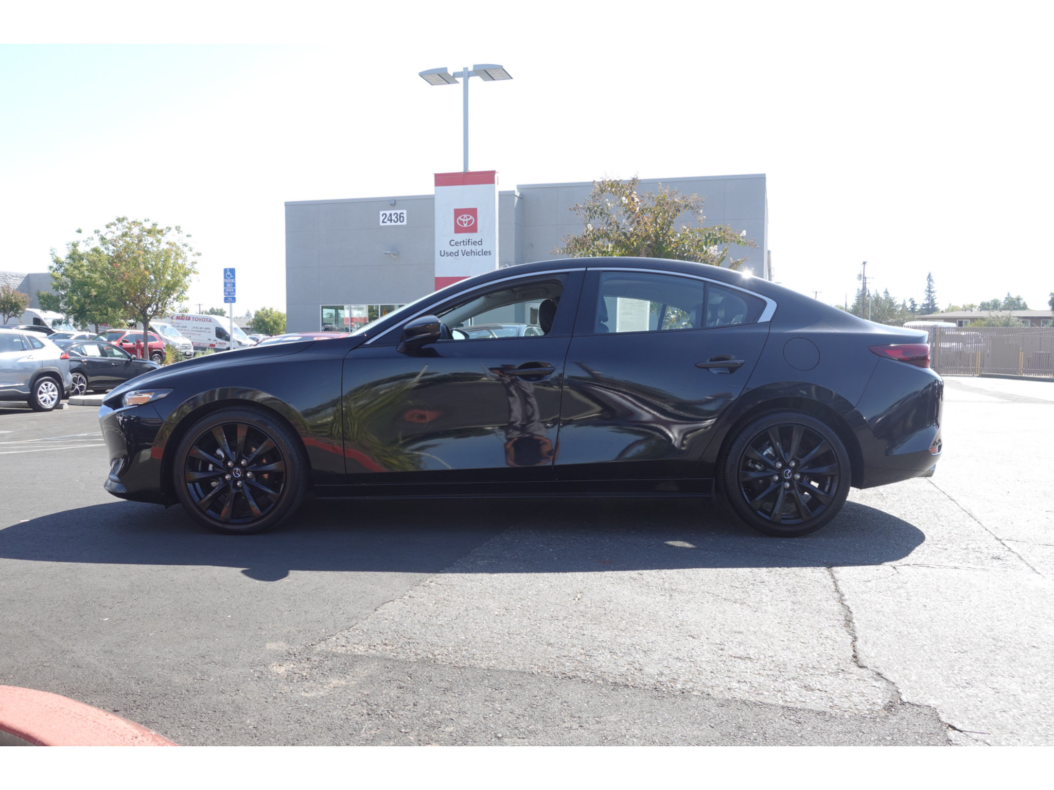Used 2024 MAZDA MAZDA3 s FWD image 6