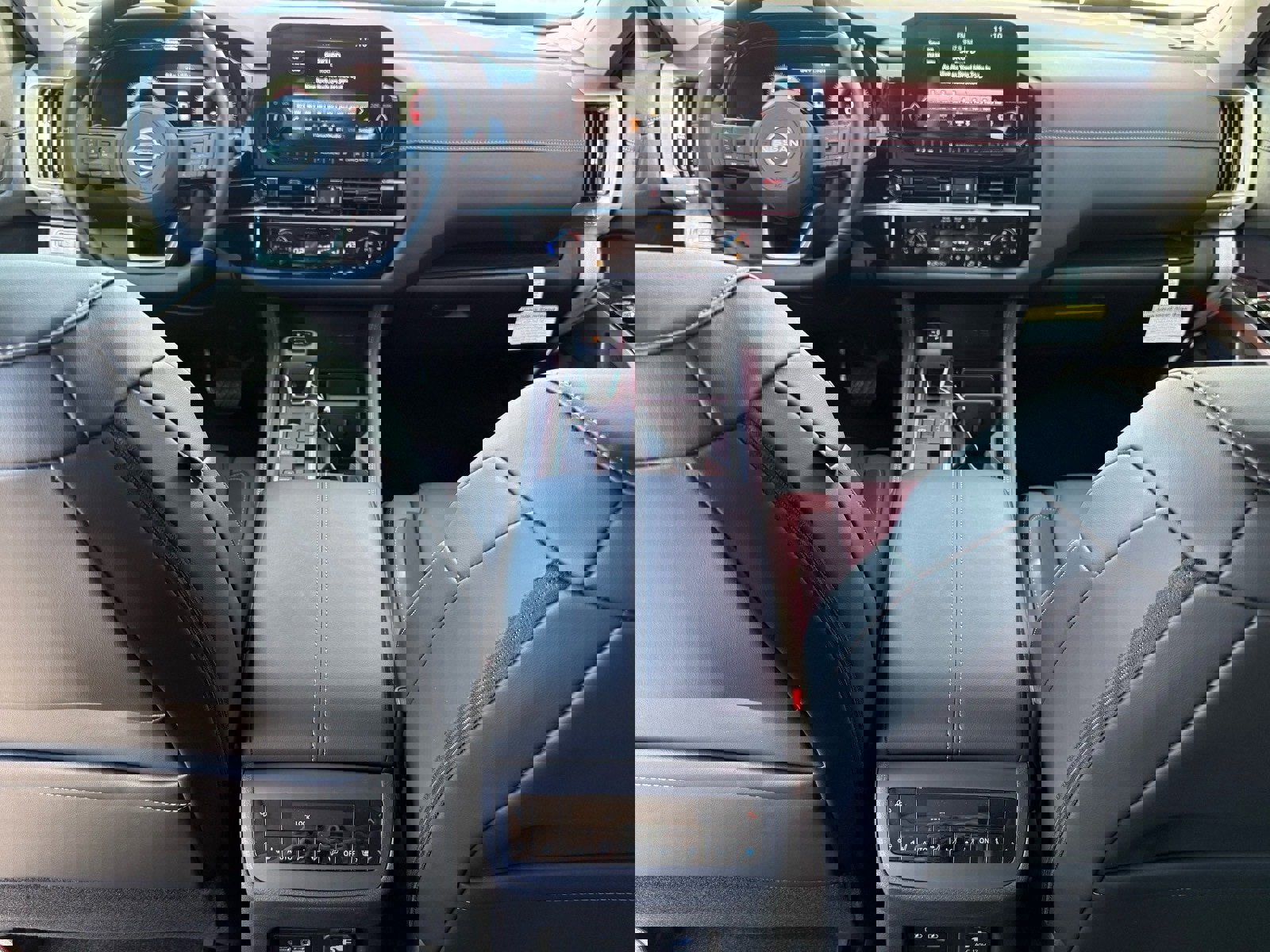 New 2025 Nissan Pathfinder Platinum w/ Cargo Package image 21