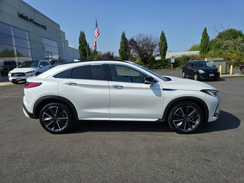 Certified 2024 INFINITI QX55 Luxe image 8