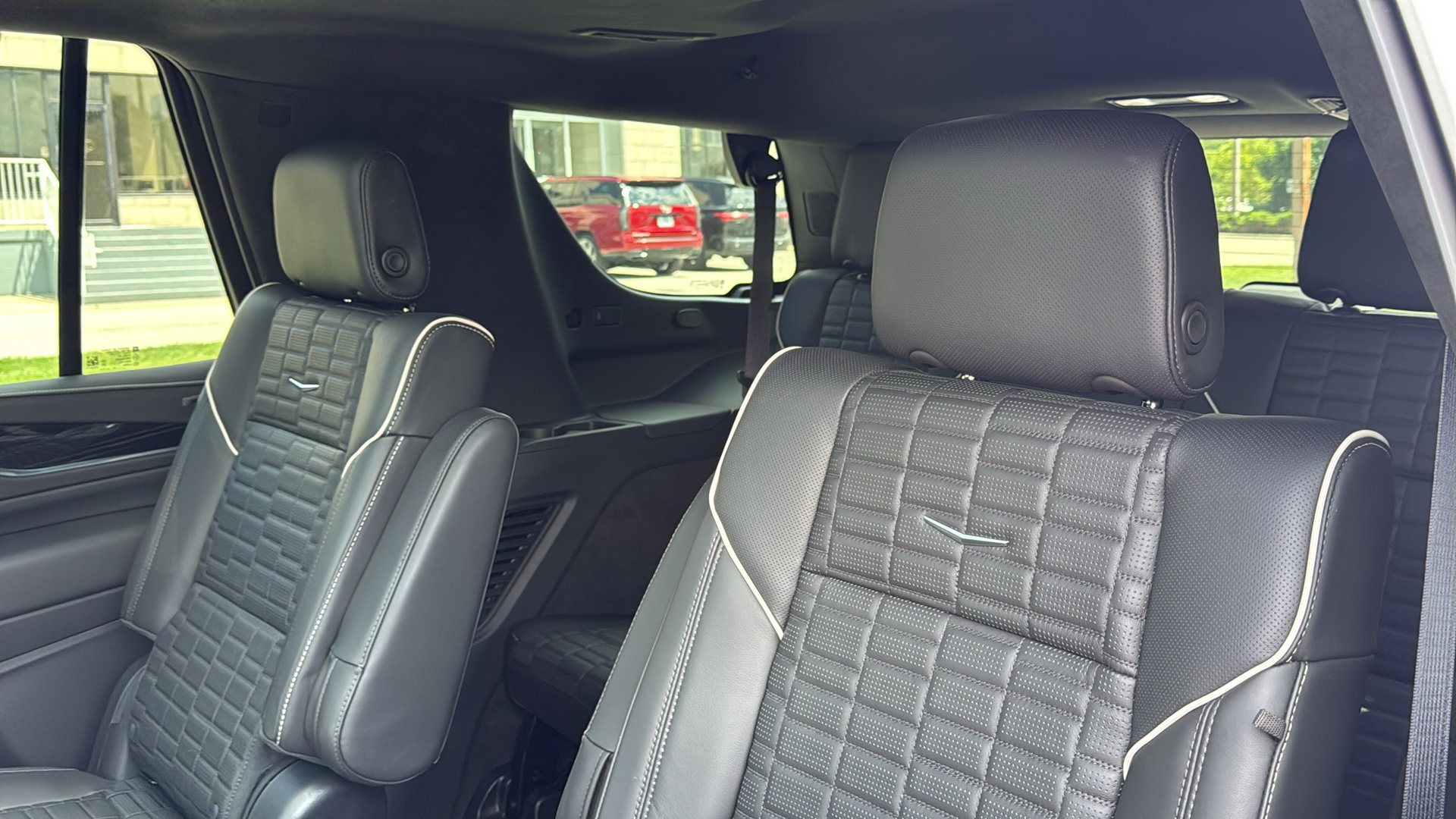 Certified 2023 Cadillac Escalade V w/ Heavy-Duty Trailer Package AWD/4WD image 29