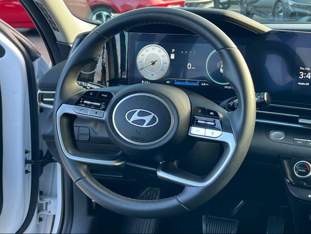 Certified 2025 Hyundai Elantra SEL image 16