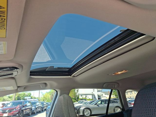 Used 2022 Subaru Outback Premium image 14