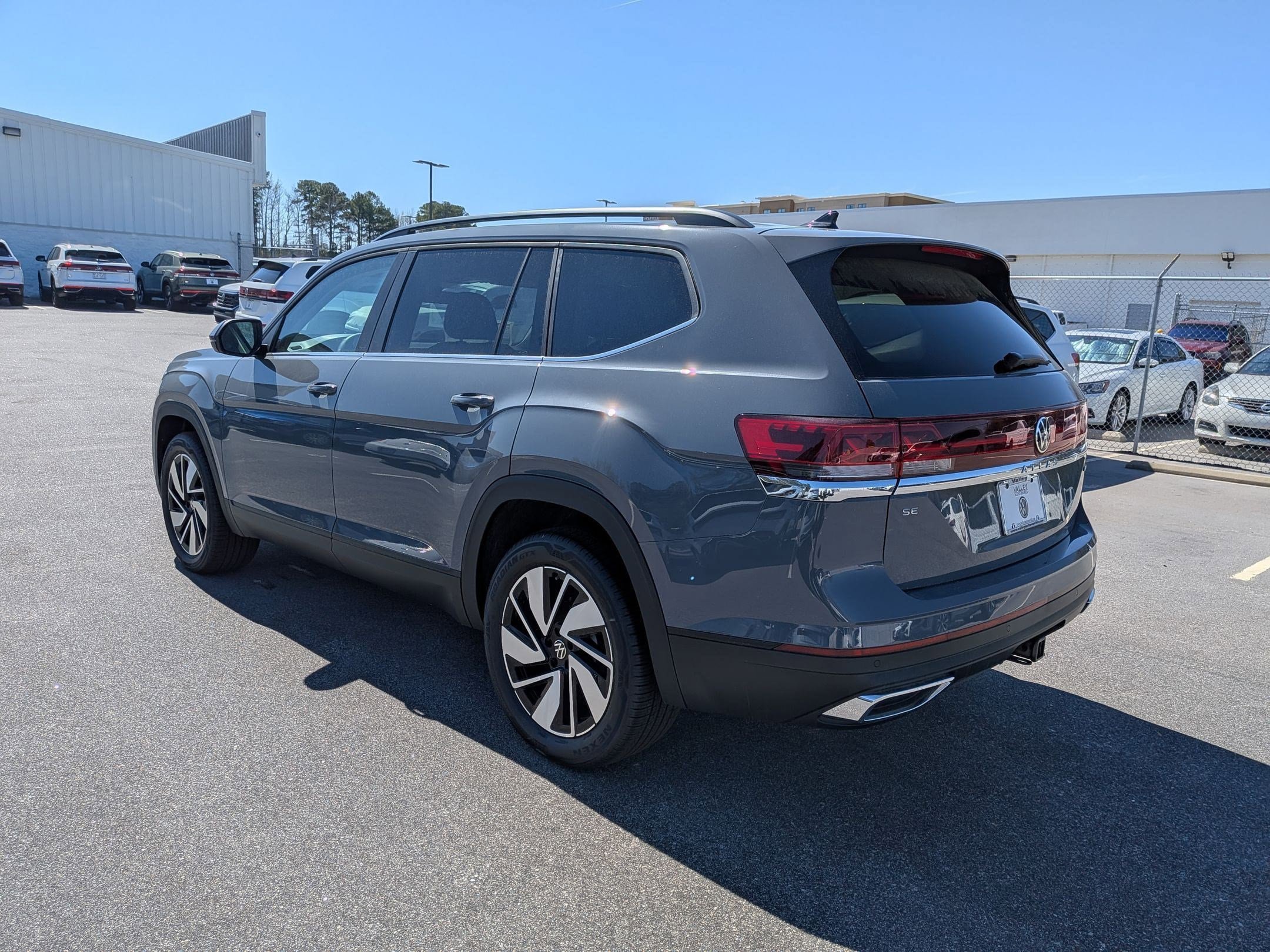 New 2026 Volkswagen Atlas SE AWD/4WD image 4
