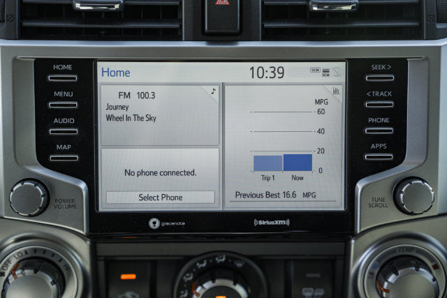 Used 2022 Toyota 4Runner SR5 AWD/4WD image 30