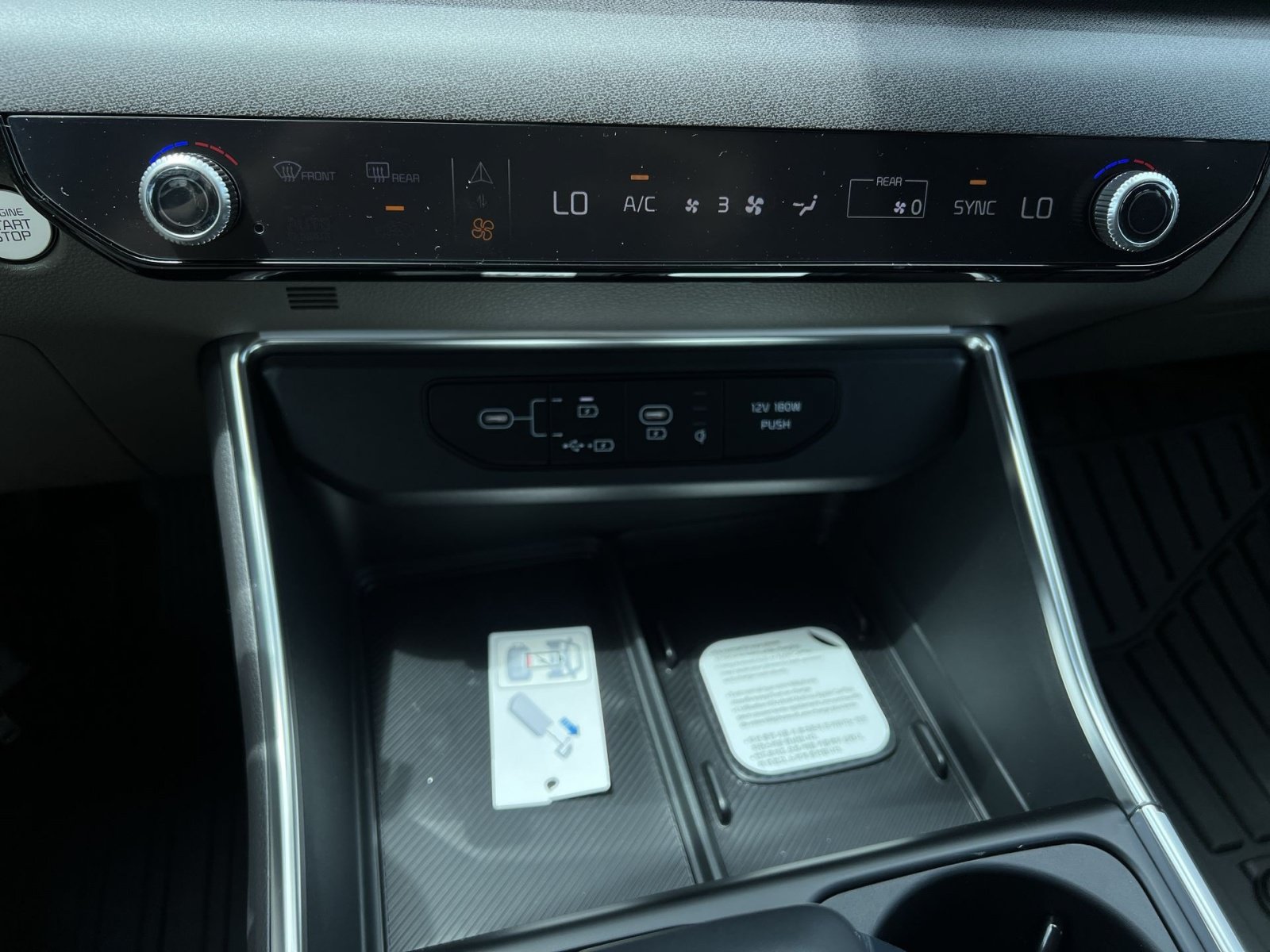 New 2026 Kia Carnival EX FWD image 25