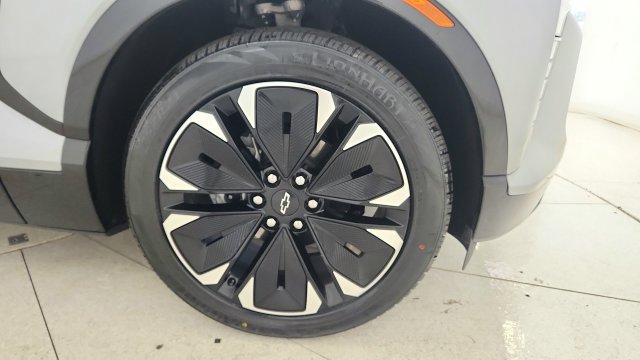 Used 2024 Chevrolet Blazer EV RS RWD image 77