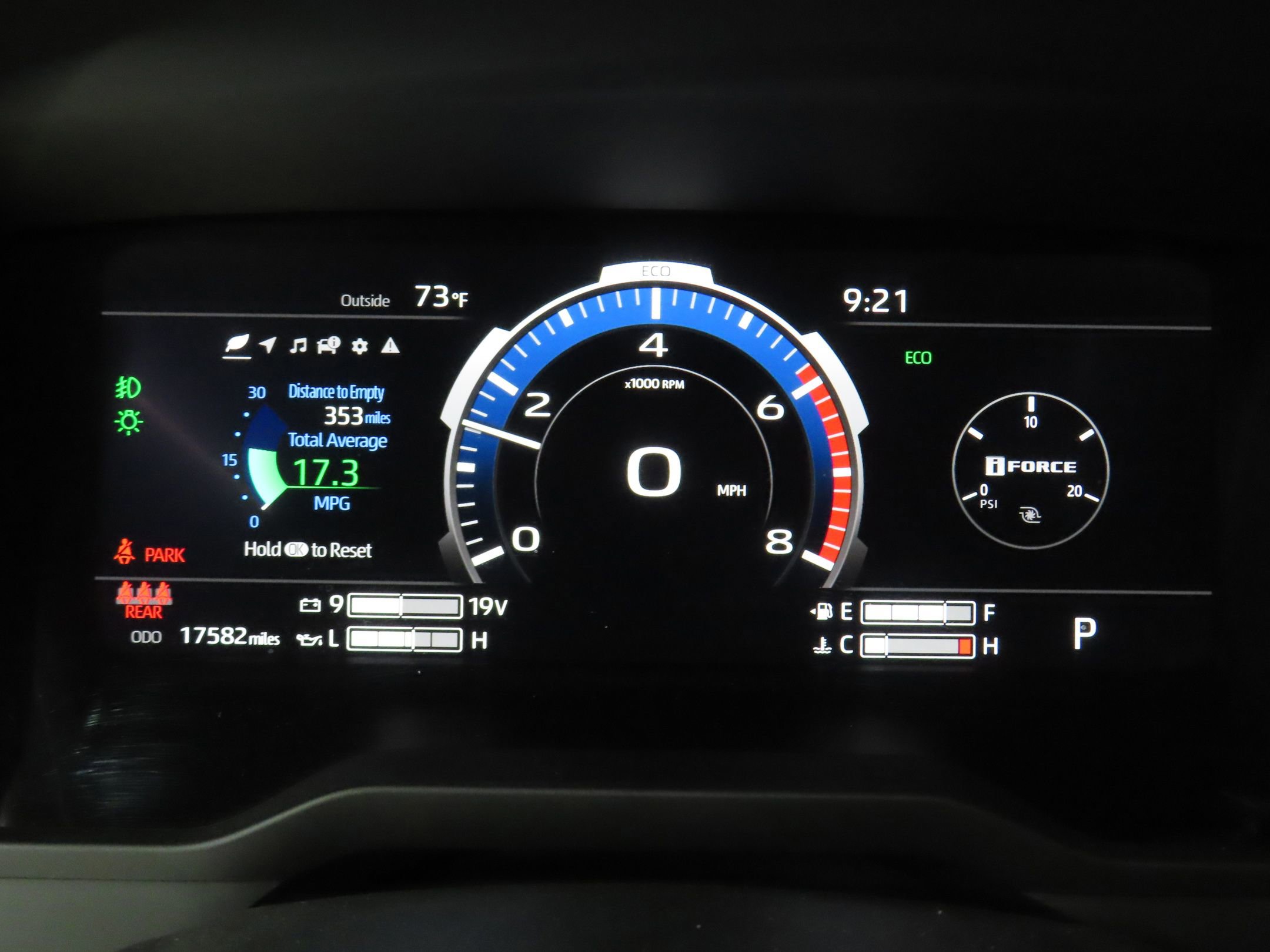 Used 2024 Toyota Tundra Platinum w/ TRD Off-Road Package image 11