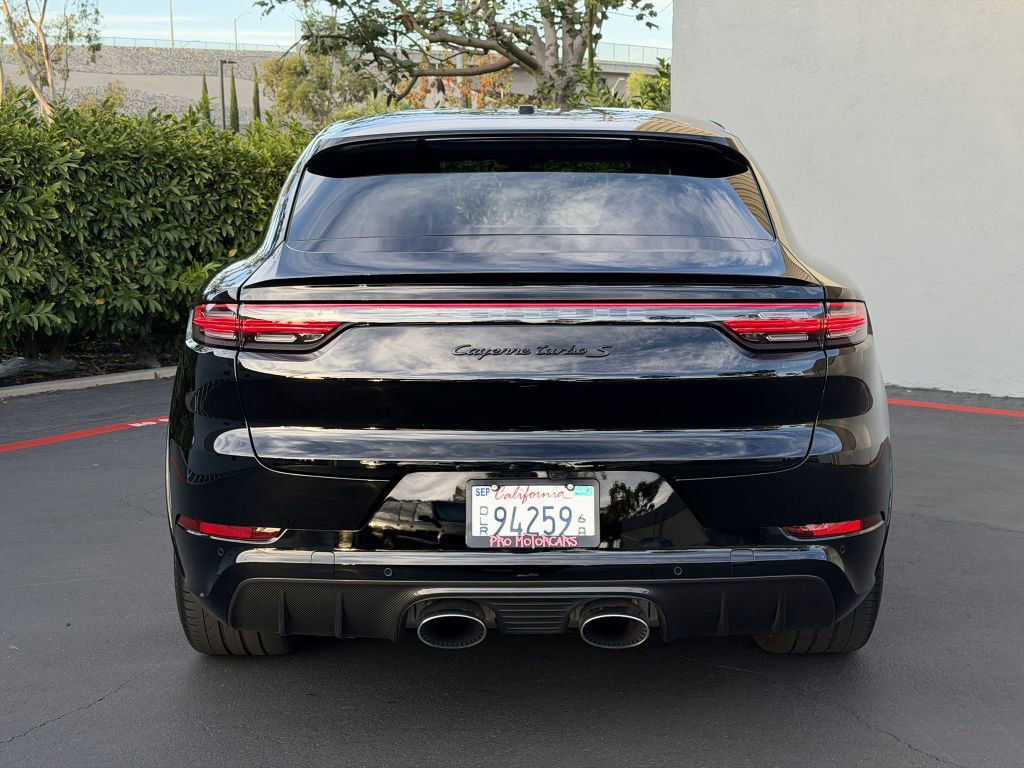 Used 2023 Porsche Cayenne Turbo S AWD/4WD image 11
