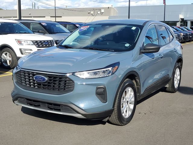 Certified 2023 Ford Escape Active image 2