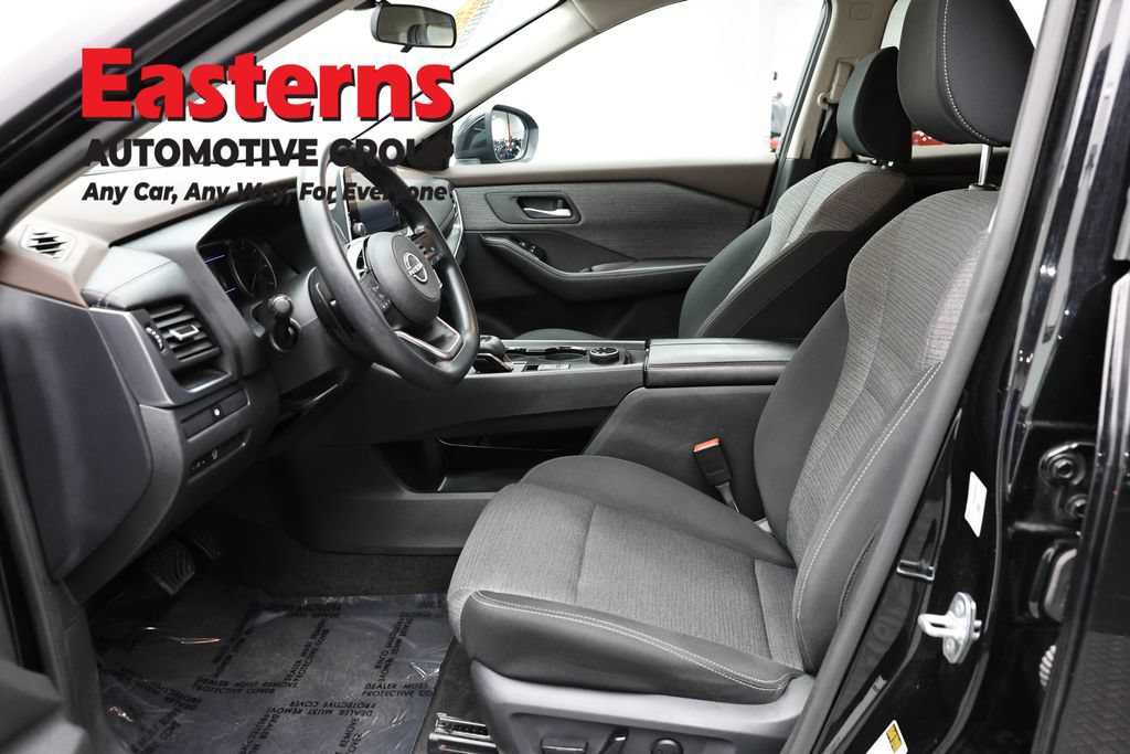 Used 2023 Nissan Rogue SV AWD/4WD image 13
