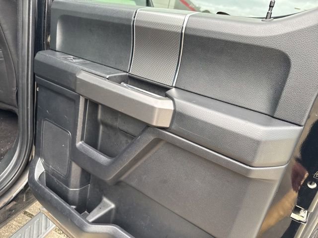 Used 2016 Ford F150 XLT w/ Equipment Group 302A Luxury image 26