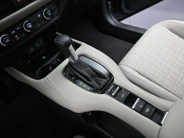 Certified 2026 Honda HR-V LX image 15