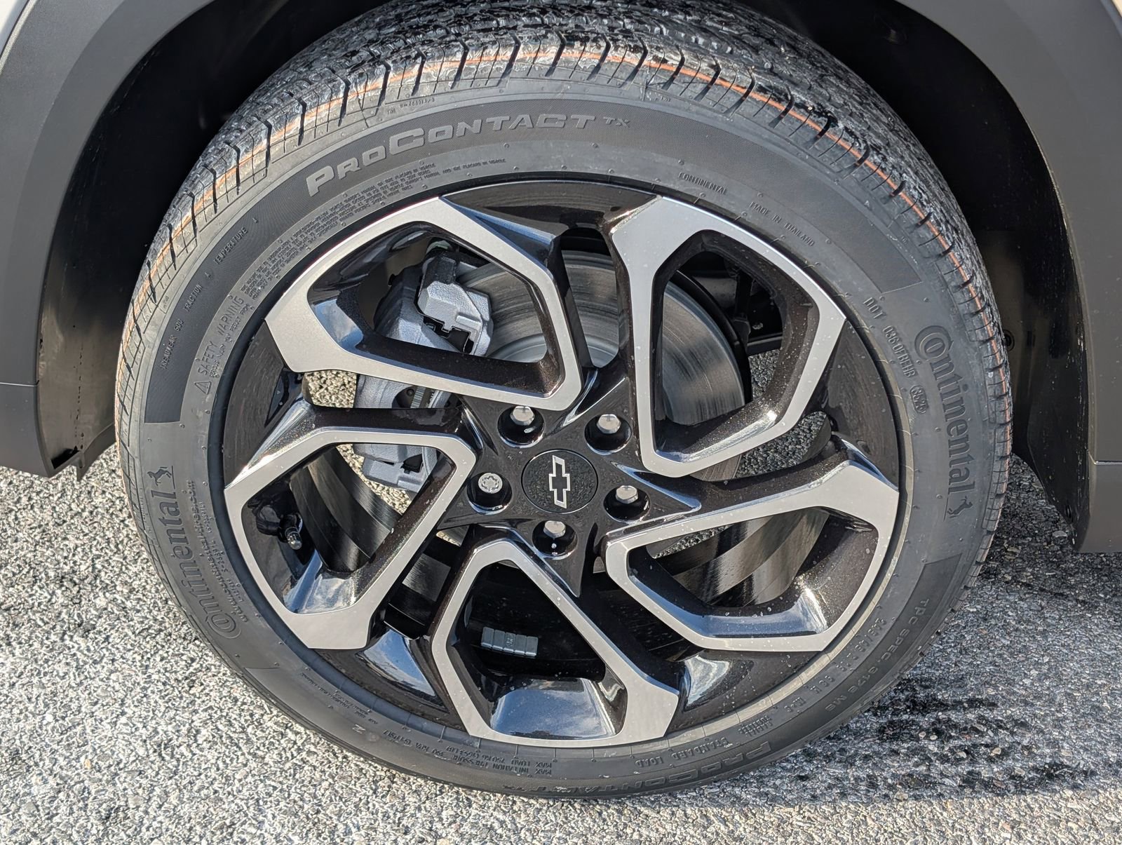 New 2026 Chevrolet Trax RS w/ Driver Confidence Package image 8