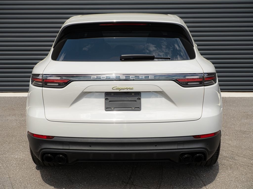 Certified 2023 Porsche Cayenne Platinum Edition image 30
