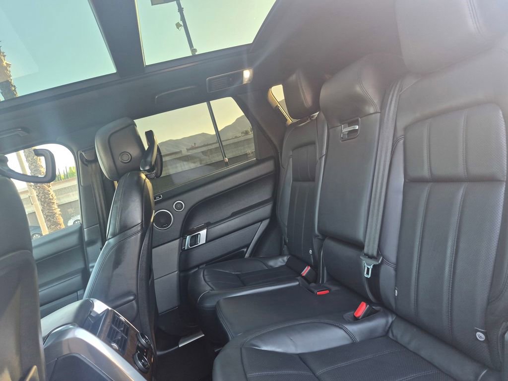 Used 2022 Land Rover Range Rover Sport HSE Silver Edition image 18